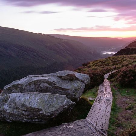 Glendalough International Youth Hostel Лараг Екстериор снимка