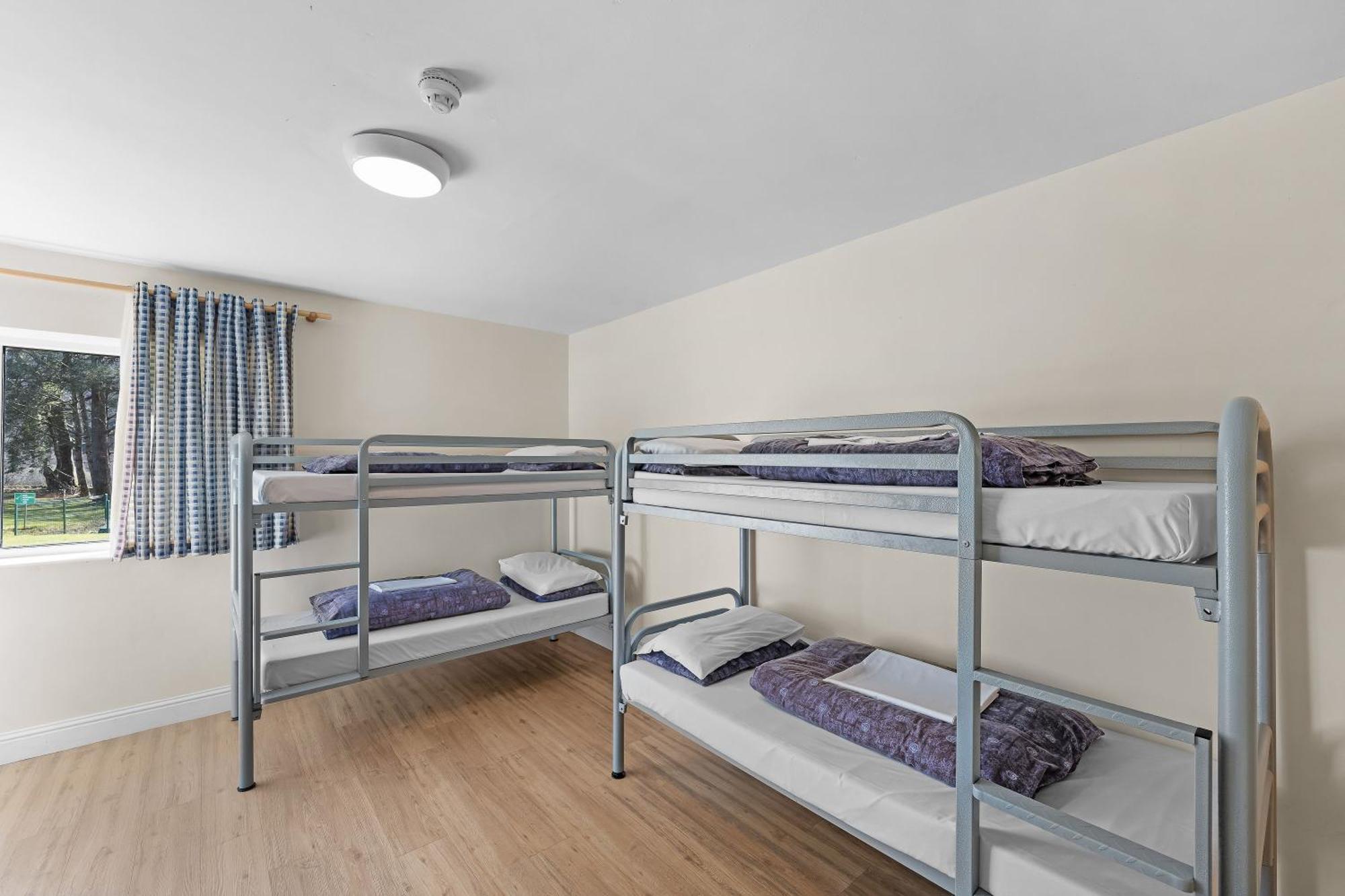 Glendalough International Youth Hostel Лараг Екстериор снимка