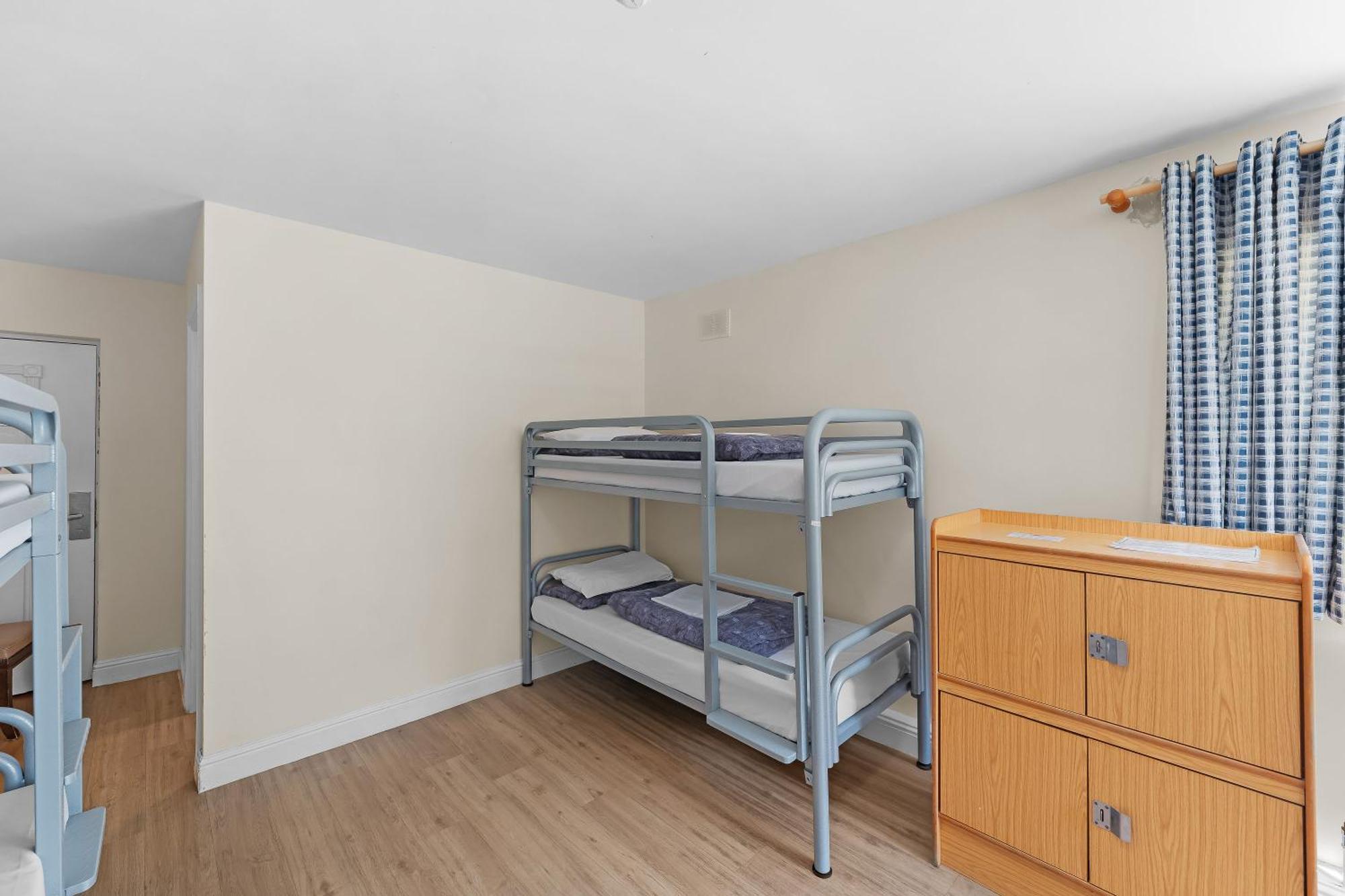 Glendalough International Youth Hostel Лараг Екстериор снимка