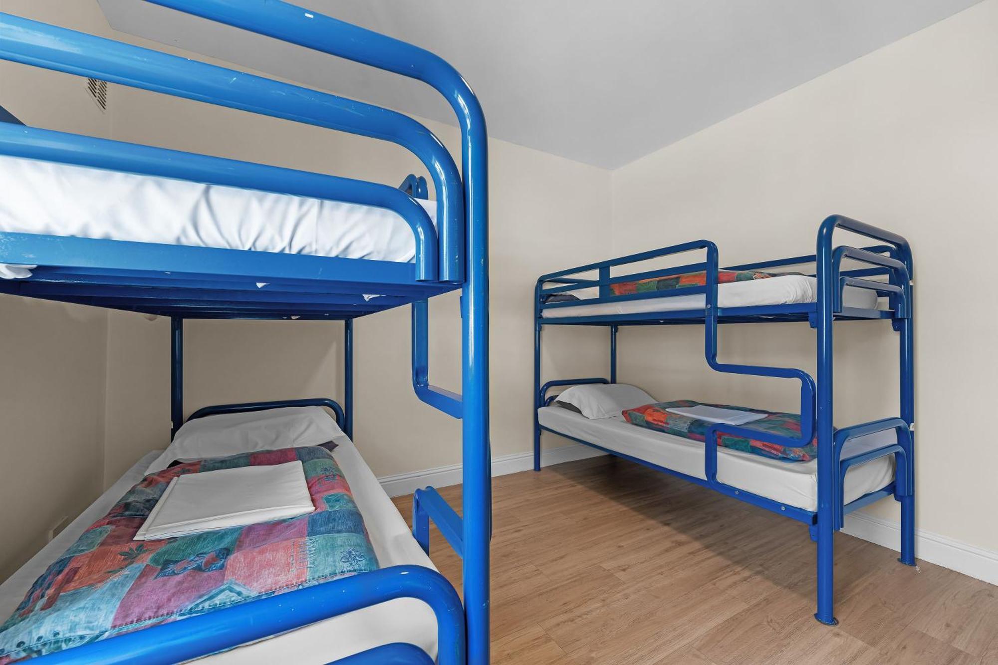Glendalough International Youth Hostel Лараг Екстериор снимка