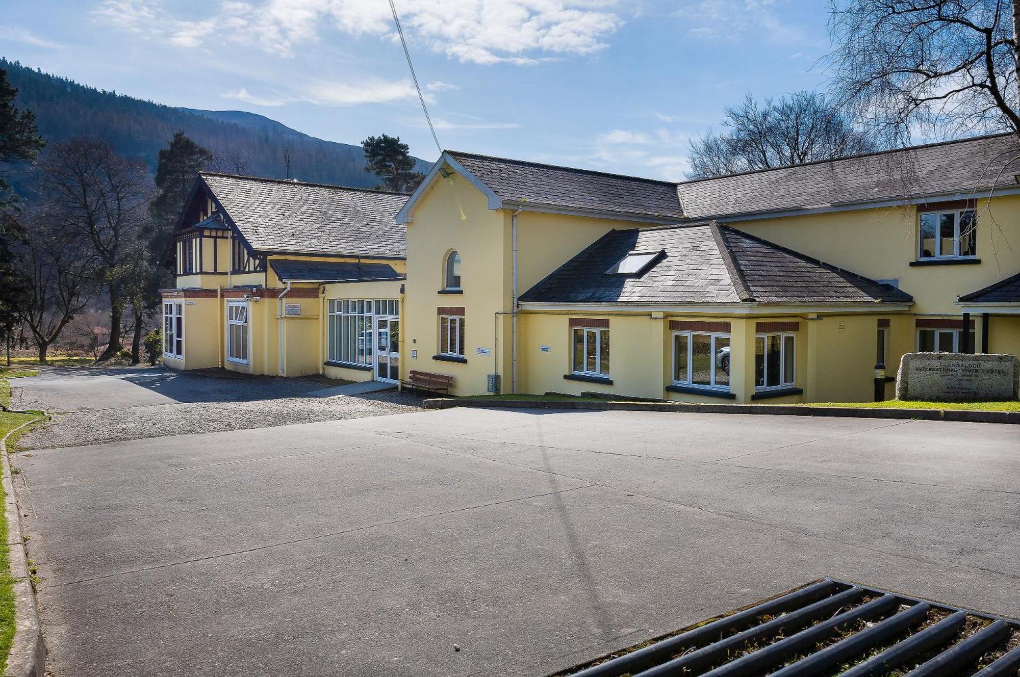 Glendalough International Youth Hostel Лараг Екстериор снимка