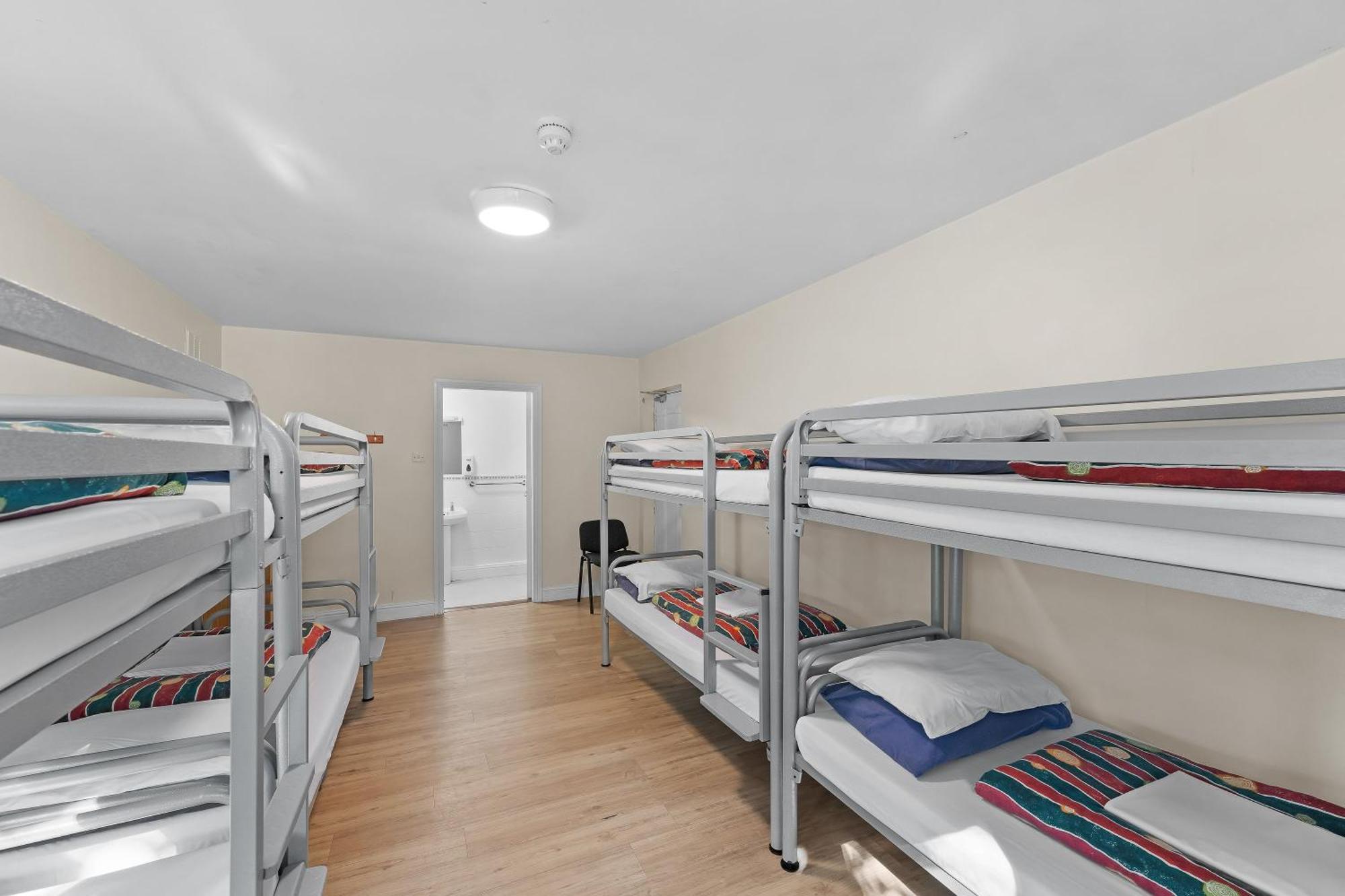 Glendalough International Youth Hostel Лараг Екстериор снимка