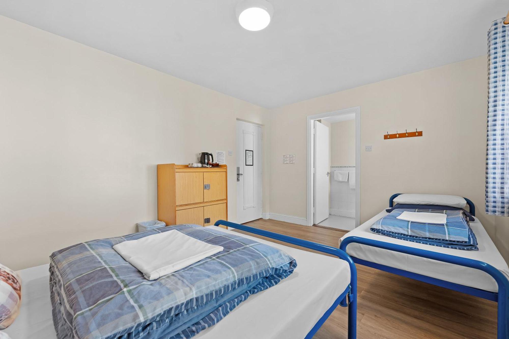 Glendalough International Youth Hostel Лараг Екстериор снимка