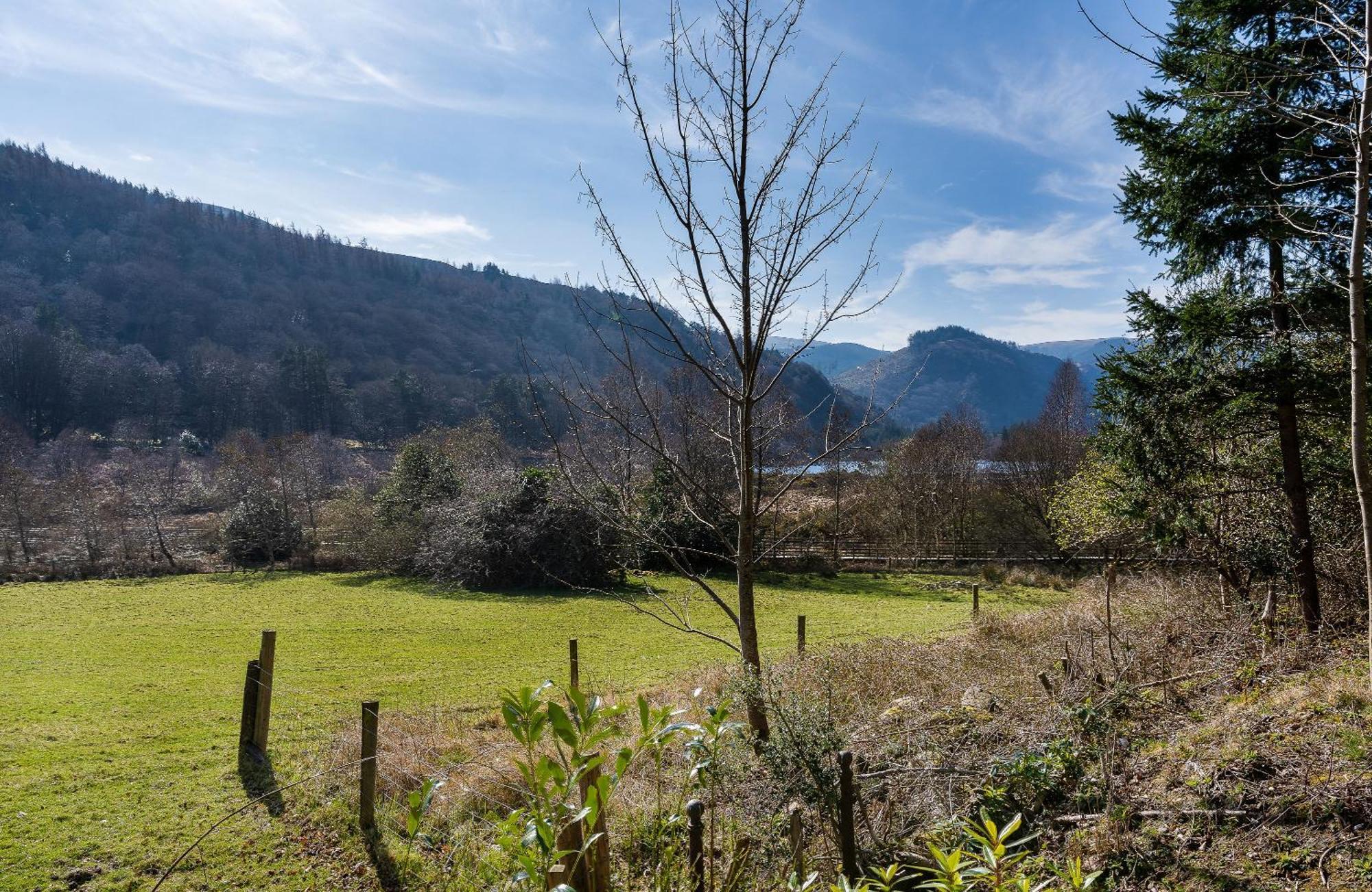 Glendalough International Youth Hostel Лараг Екстериор снимка
