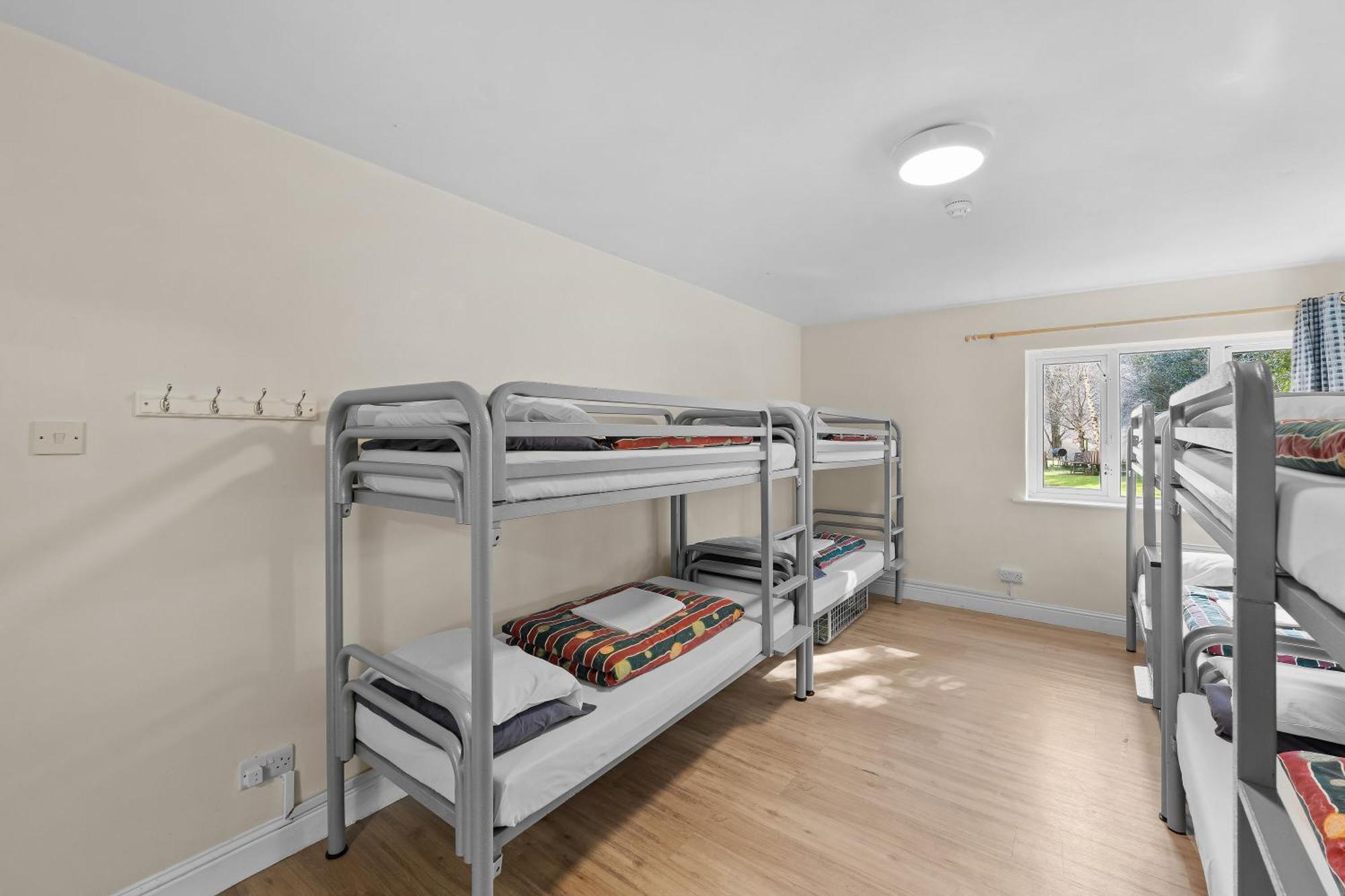 Glendalough International Youth Hostel Лараг Екстериор снимка